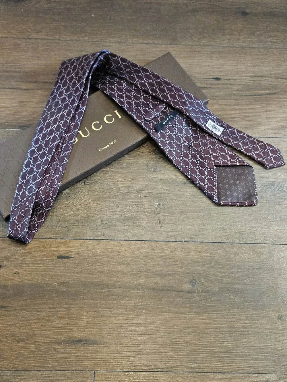 Gucci Brown GG Monogram Silk Tie Italy 100% Silk w/ Gucci Gift Box